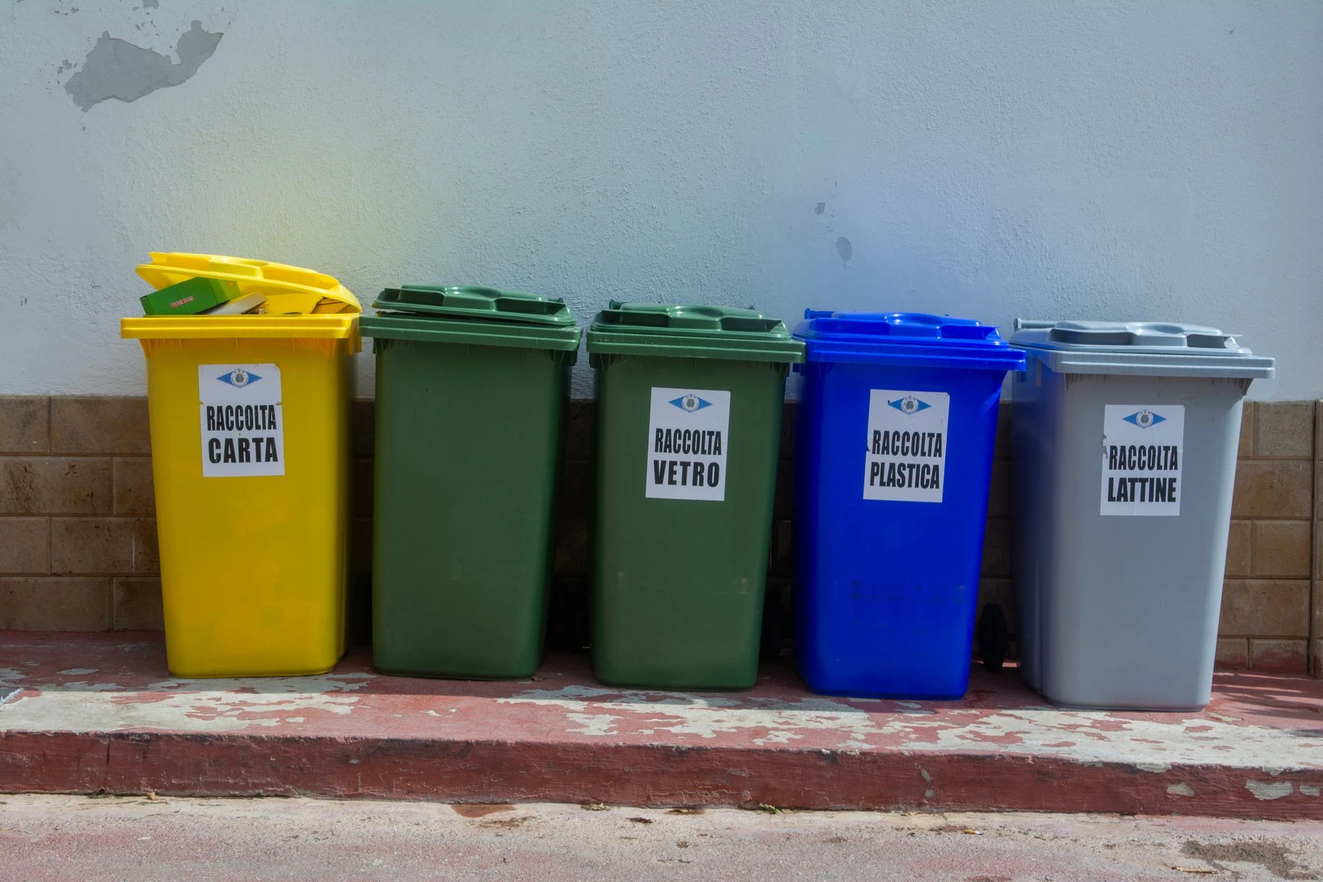 US Waste Giants Spend $2.7 Billion on 2026 Acquisitions